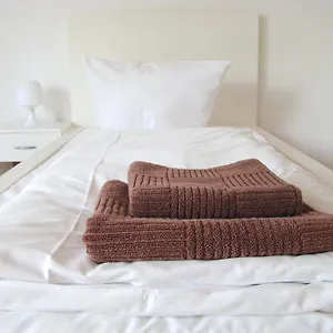 Hostel Potsdamer Platz - &, Berlín