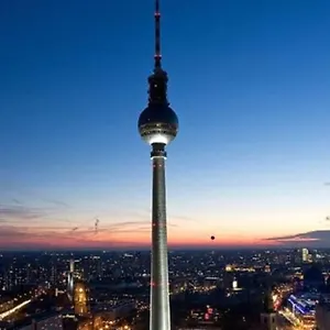 Romantic Style Alexanderplatz Apartament